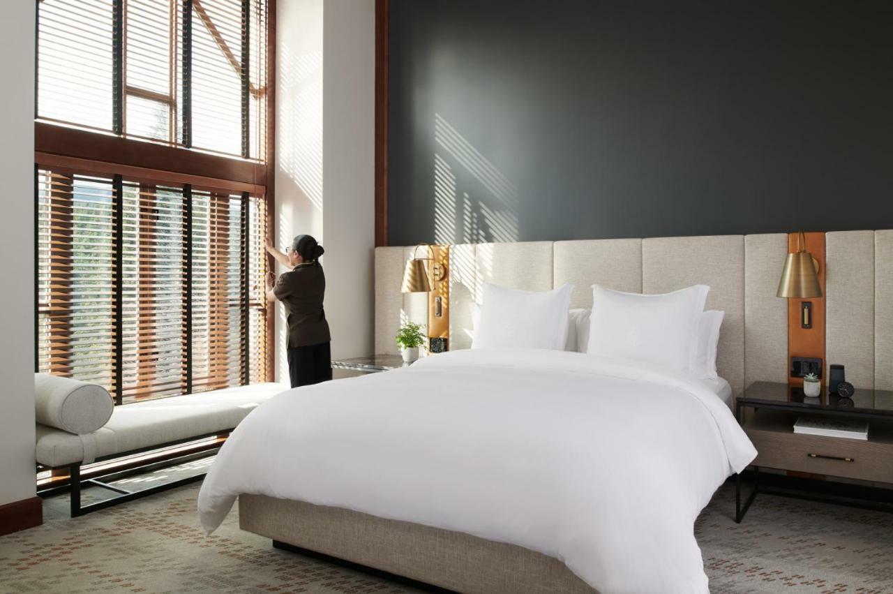 โฟร์ ซีซั่น รีสอร์ต วิสท์เลอร์ Hotel วิสต์เลอร์ ภายนอก รูปภาพ